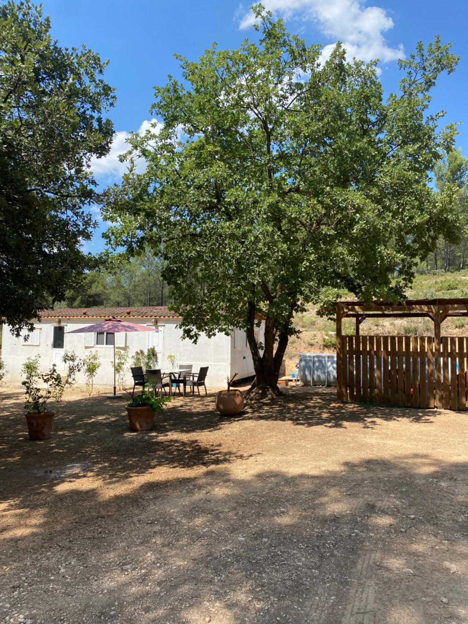 Bungalow Avec Piscine Privative Proche Aix En Provence La Barben Exterior foto